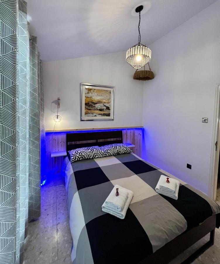 Fatcow Beach House 43 ラルナカ エクステリア 写真